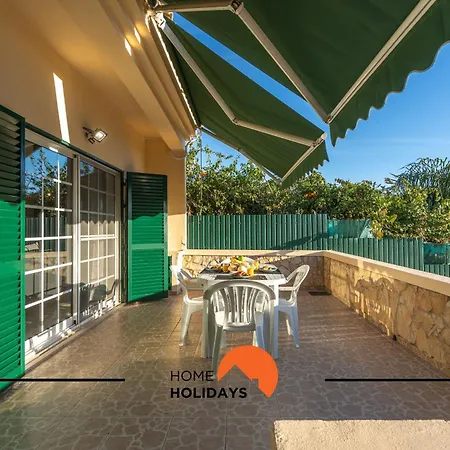 #257 Sun & Sea By Holidays