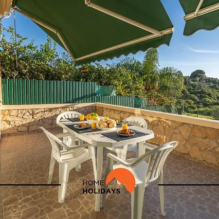 #257 Sun & Sea By Holidays Casa vacanze