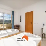 #257 Sun & Sea By Holidays Prázdninový dům *